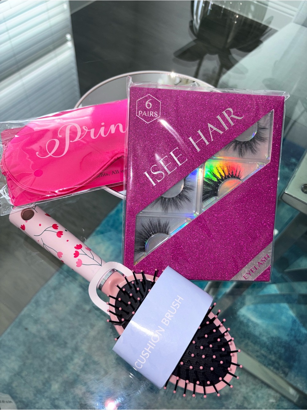ISEE HAIR Faux Lashes + Pink Face Mask w Cushion Hair Brush Bundle